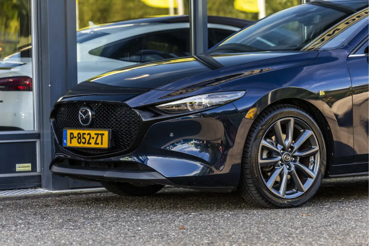 2.0 e-SkyActiv-G M Hybrid 122 Luxury