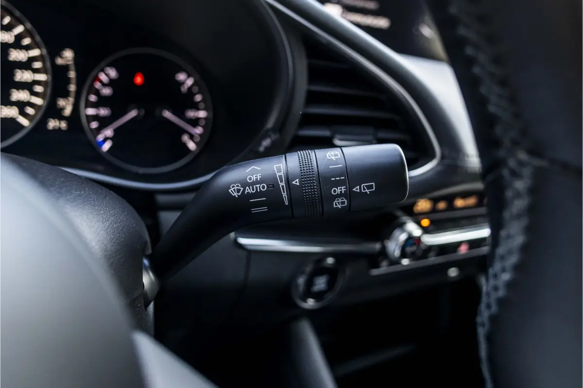 2.0 e-SkyActiv-G M Hybrid 122 Luxury