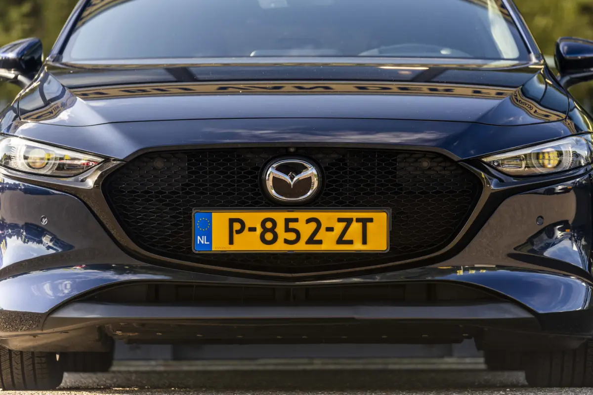 2.0 e-SkyActiv-G M Hybrid 122 Luxury