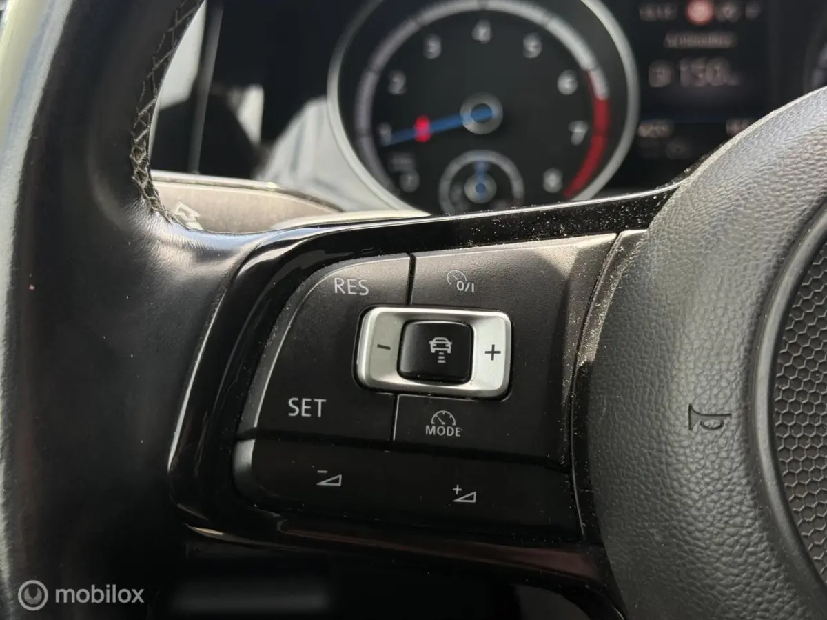 2.0 TSI 4Motion R 310PK I Dynaudio / Camera / Panoramadak