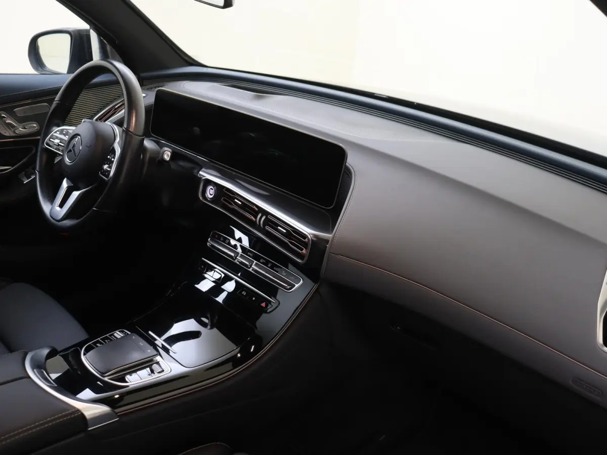 400 4MATIC Premium Plus 80 kWh