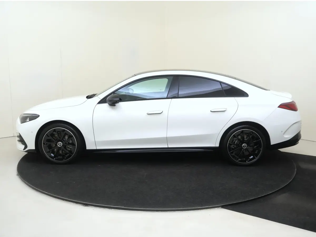 250+ Launch Edition 85.5 kWh Nightpakket - Memorypakket - Carplay - Achteruitrijcamera - Warmtepomp