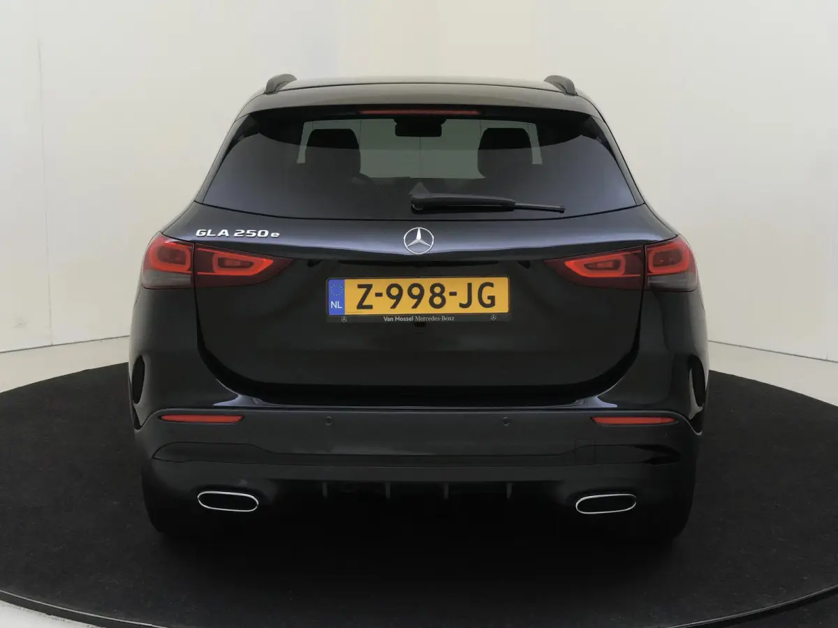 250 e AMG Line Memory Seats / Parkeercamera / Nightpakket /