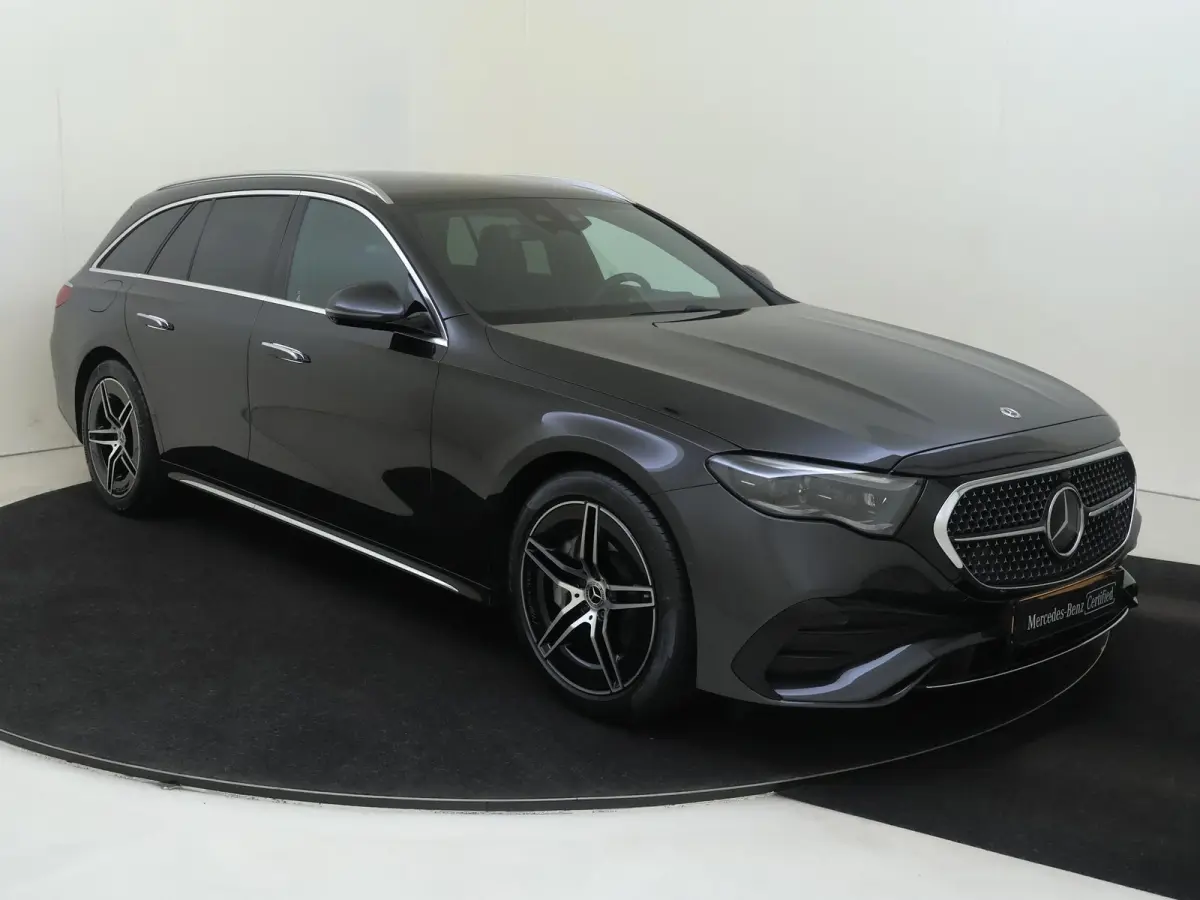 300 e AMG Line Rijassistentiepakket/ memory seats/ keyless Go/ Digital light / 360 Camera /