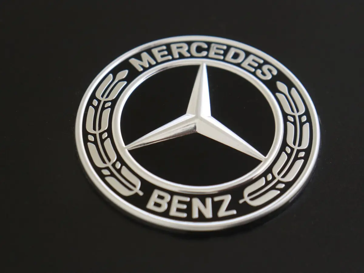 300 e AMG Line Rijassistentiepakket/ memory seats/ keyless Go/ Digital light / 360 Camera /