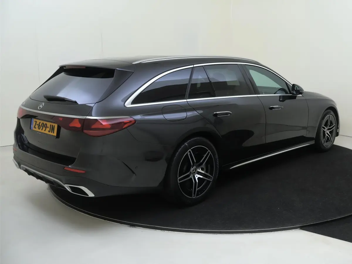300 e AMG Line Rijassistentiepakket/ memory seats/ keyless Go/ Digital light / 360 Camera /