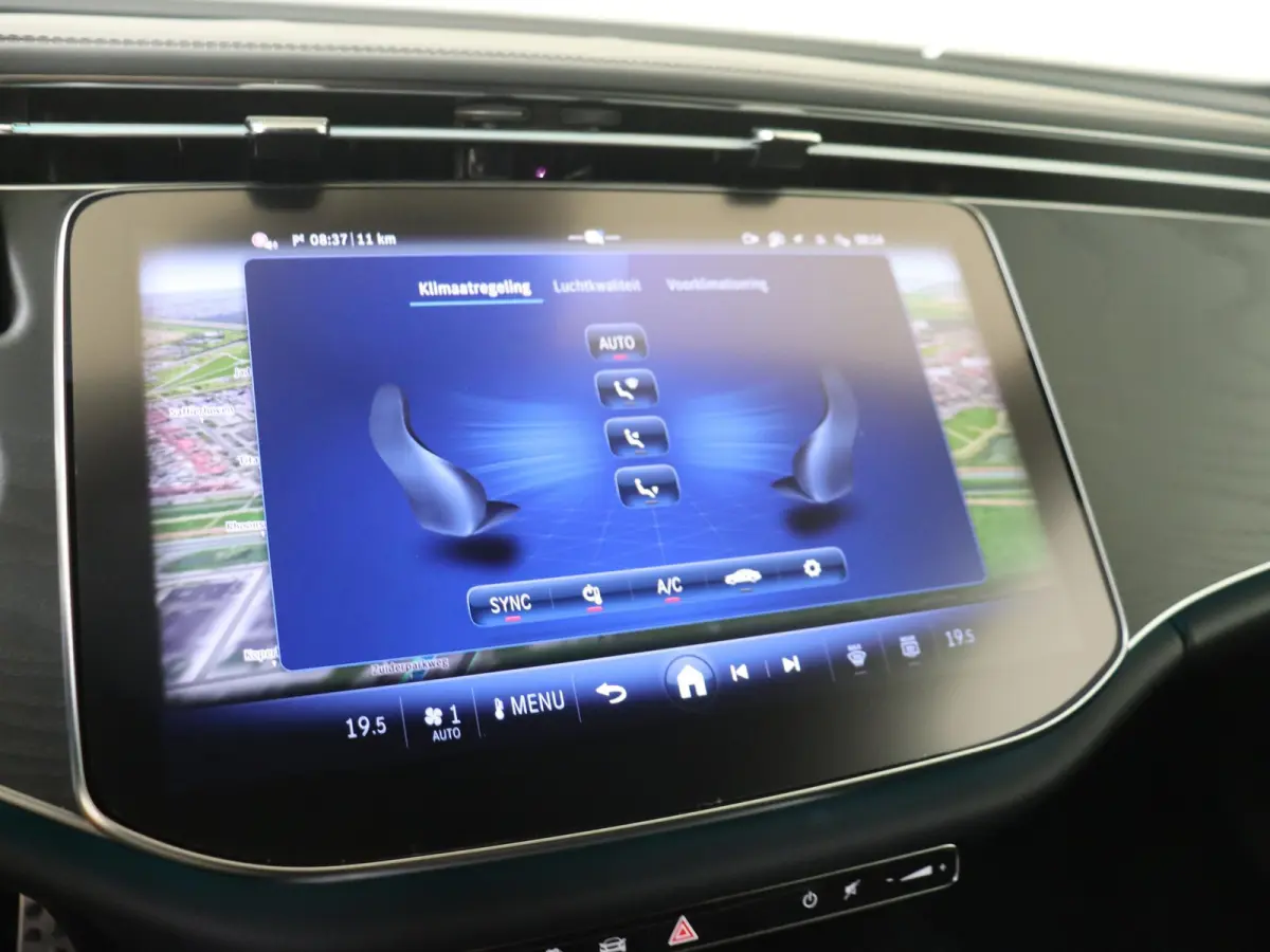300 e AMG Line Rijassistentiepakket/ memory seats/ keyless Go/ Digital light / 360 Camera /
