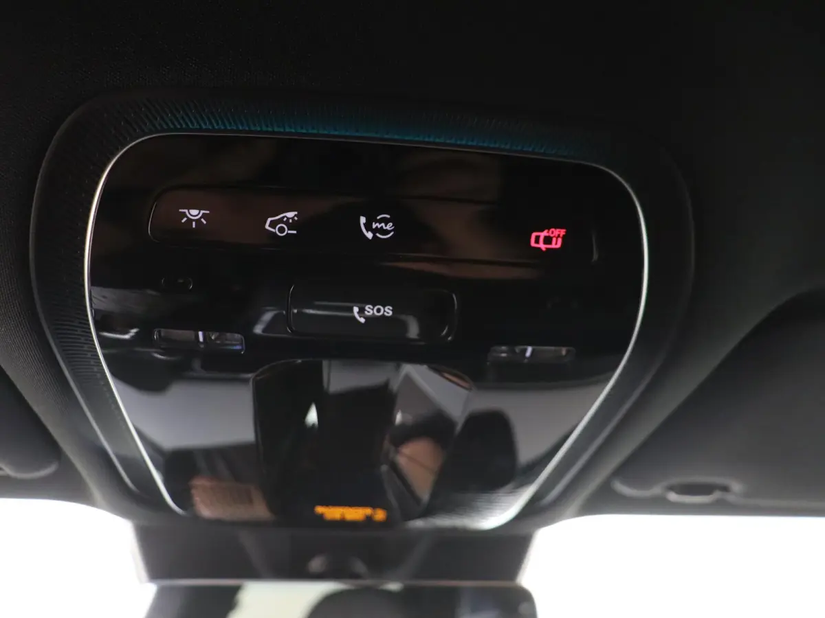 300 e AMG Line Rijassistentiepakket/ memory seats/ keyless Go/ Digital light / 360 Camera /