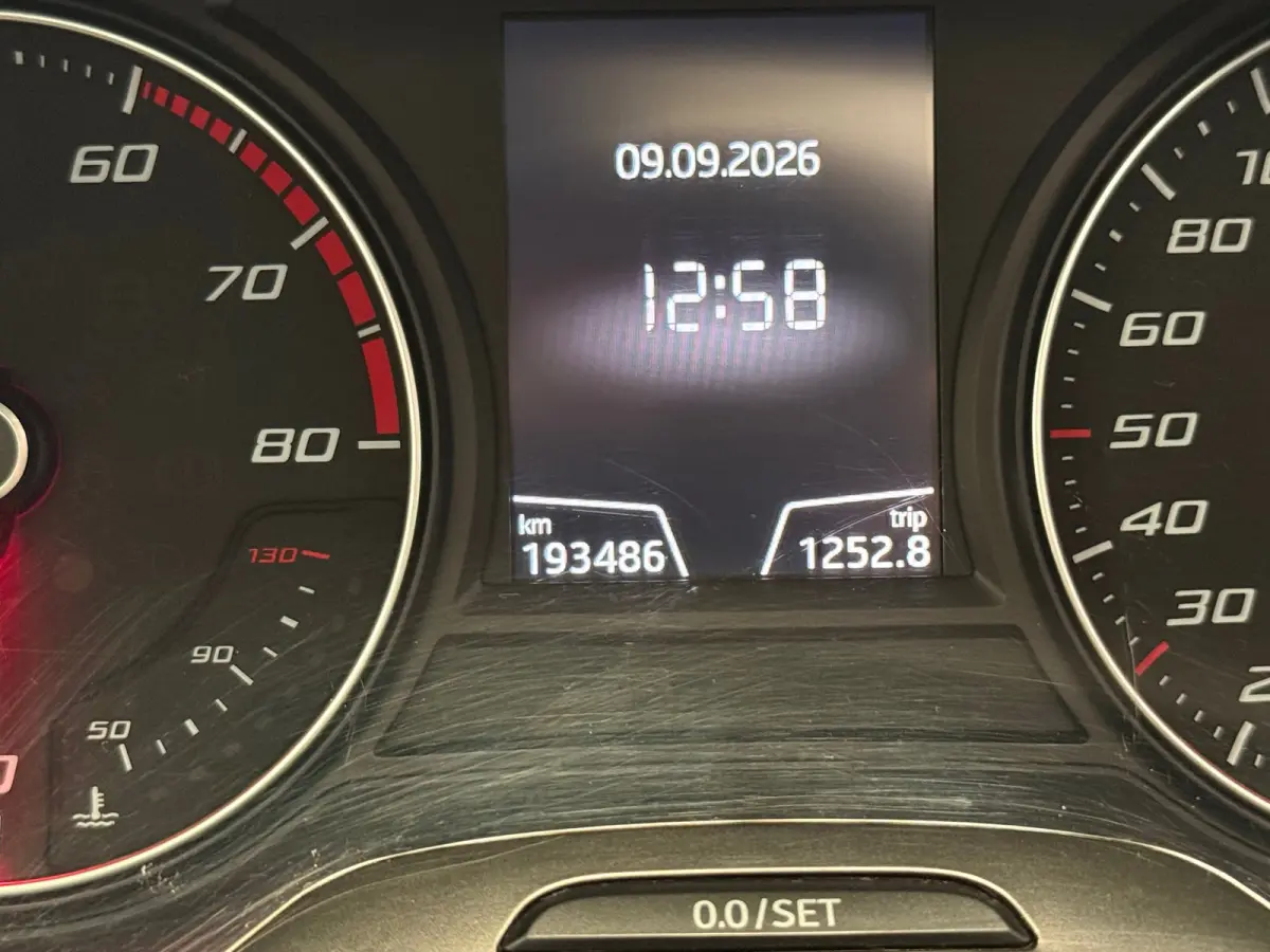 1.0 EcoTSI / NAP / Navi / Panorma / Leder - Alcantara / Carplay / Inruil mog.