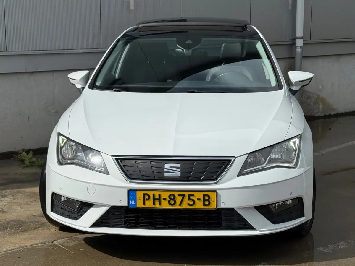 1.0 EcoTSI / NAP / Navi / Panorma / Leder - Alcantara / Carplay / Inruil mog.