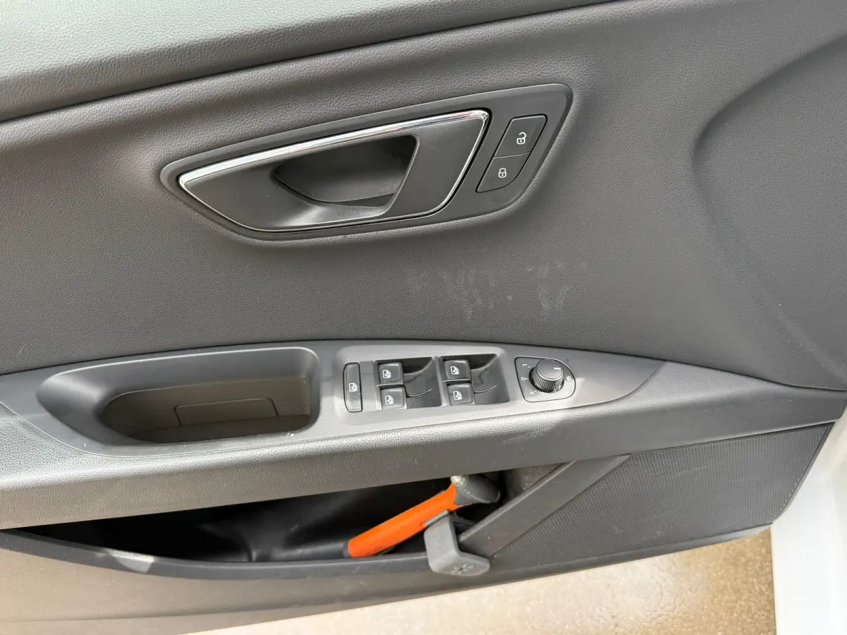 1.0 EcoTSI / NAP / Navi / Panorma / Leder - Alcantara / Carplay / Inruil mog.