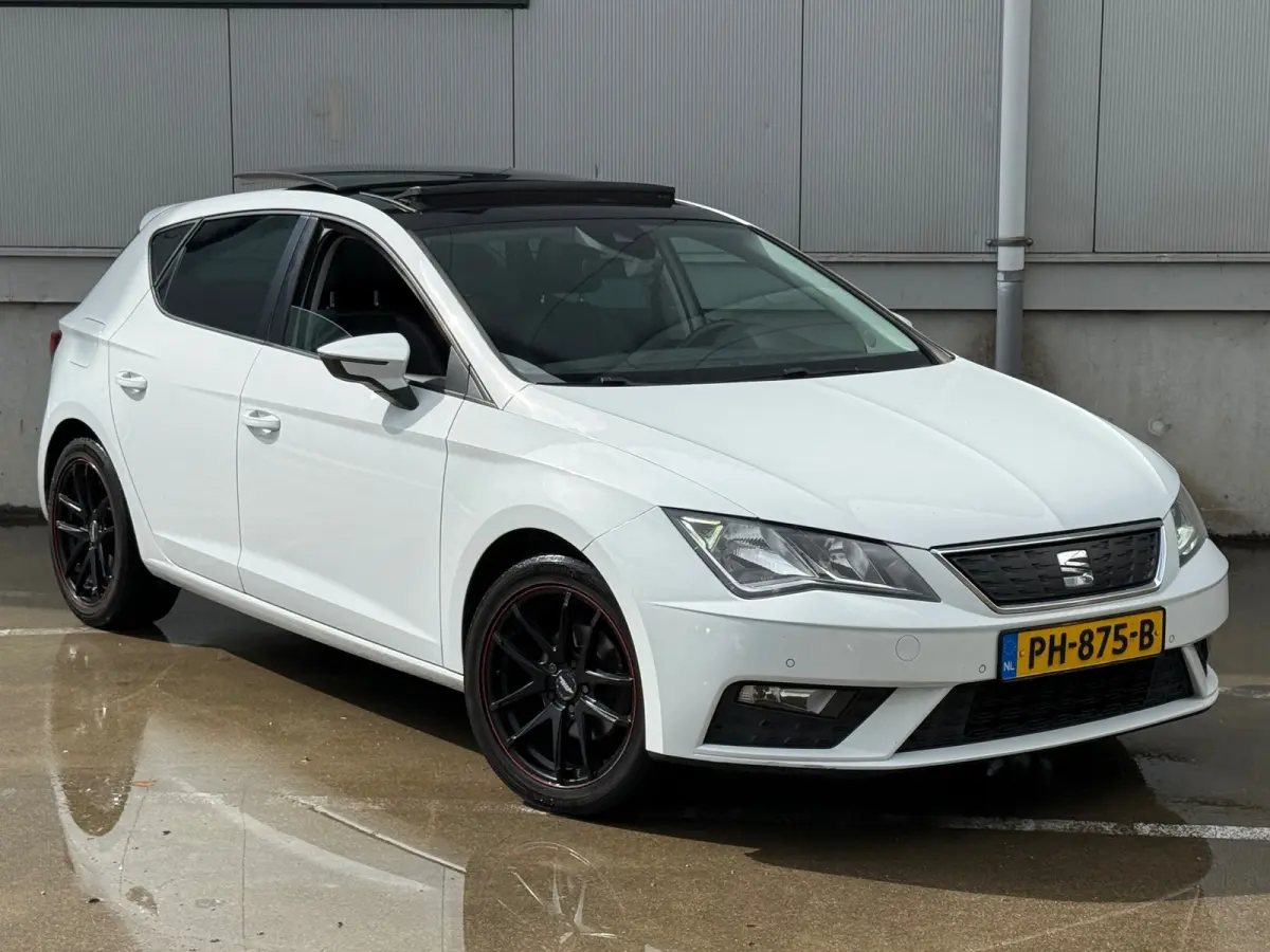 1.0 EcoTSI / NAP / Navi / Panorma / Leder - Alcantara / Carplay / Inruil mog.