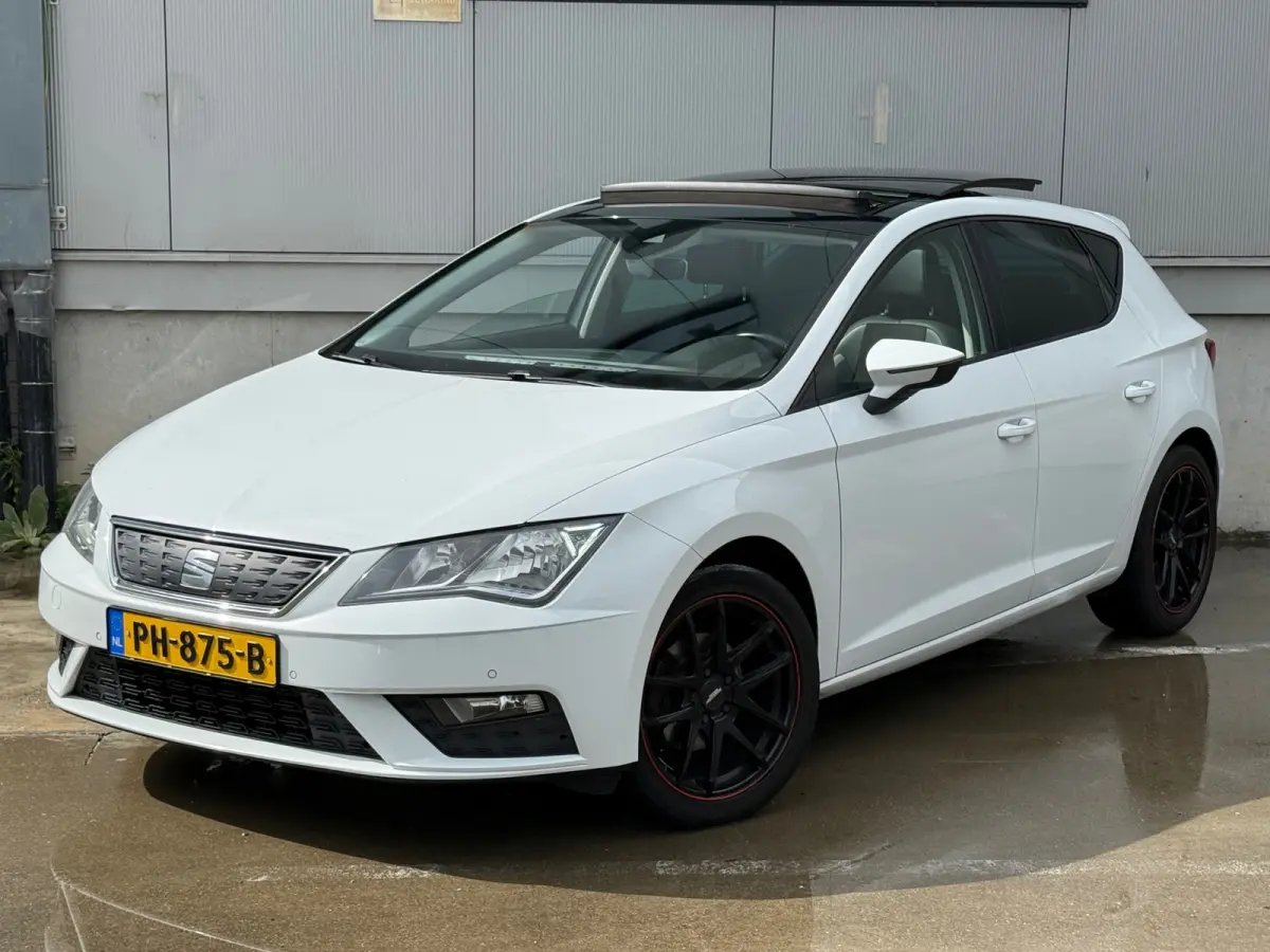 1.0 EcoTSI / NAP / Navi / Panorma / Leder - Alcantara / Carplay / Inruil mog.