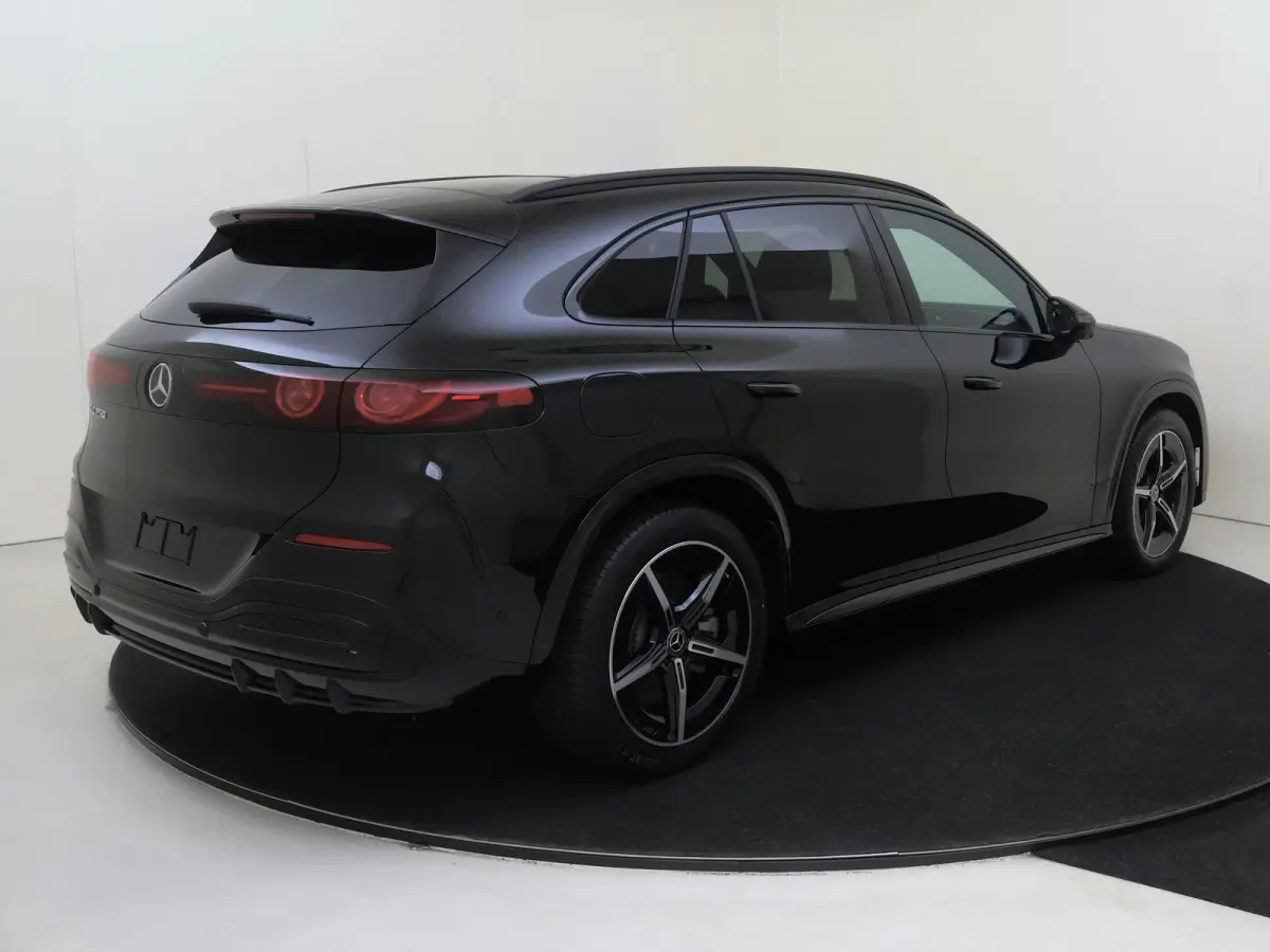 250 Business Solution AMG 85 kWh Nightpakket - Dodehoekassistent - Verlichte Grill - Superscreen - Carplay - Skycontrol