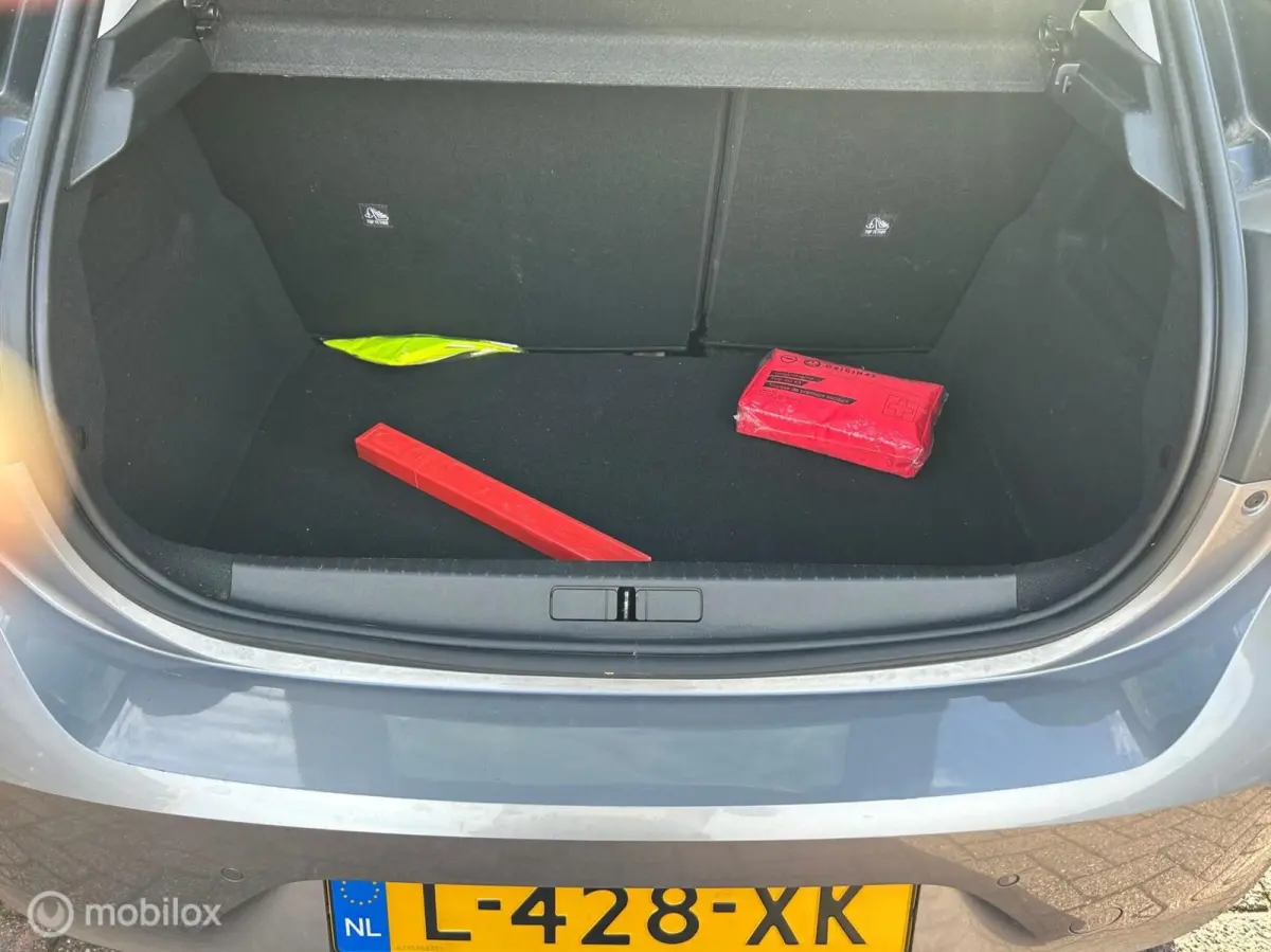 1.2 Elegance Navigatie / LM velgen 74kw