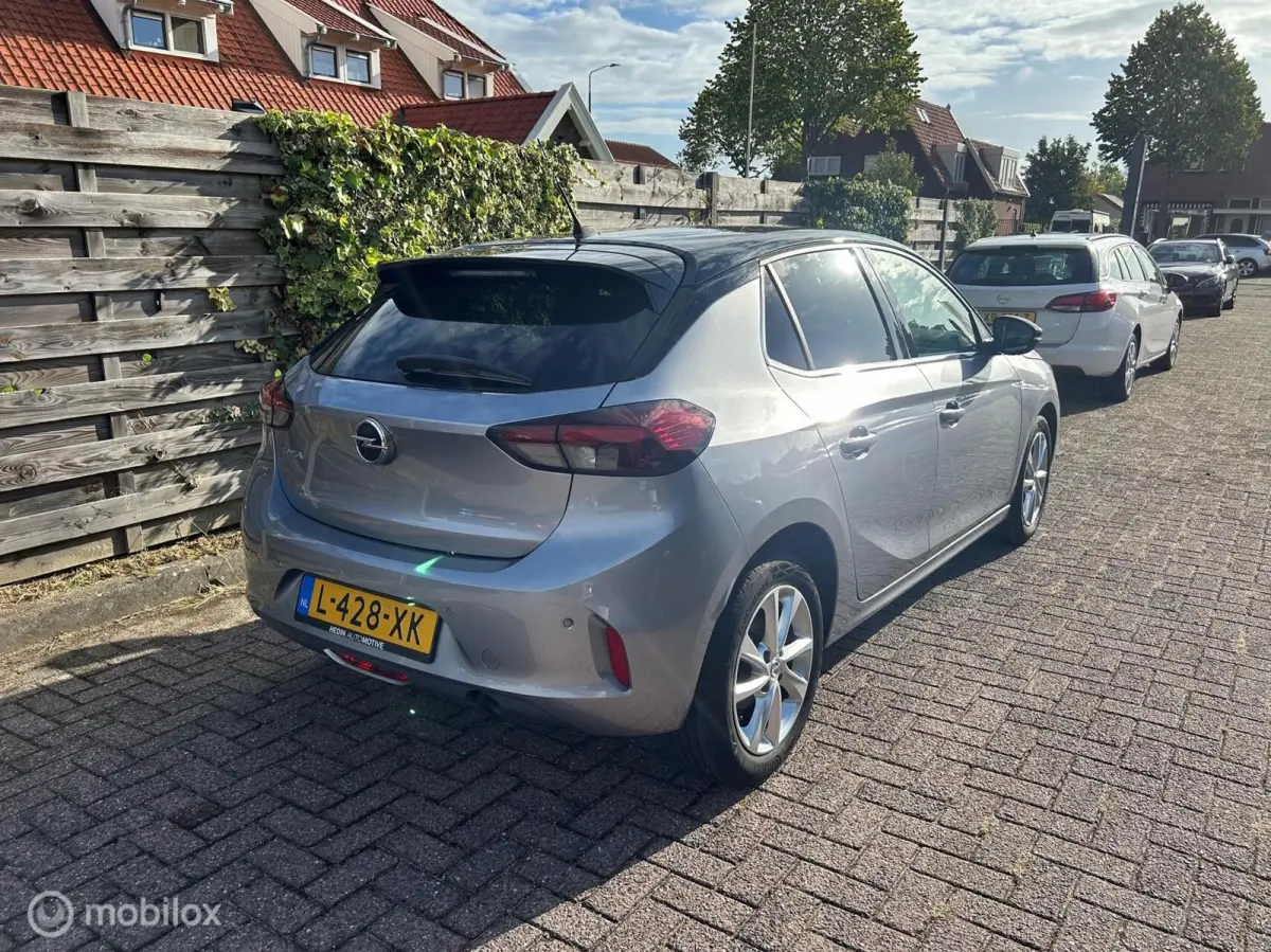 1.2 Elegance Navigatie / LM velgen 74kw