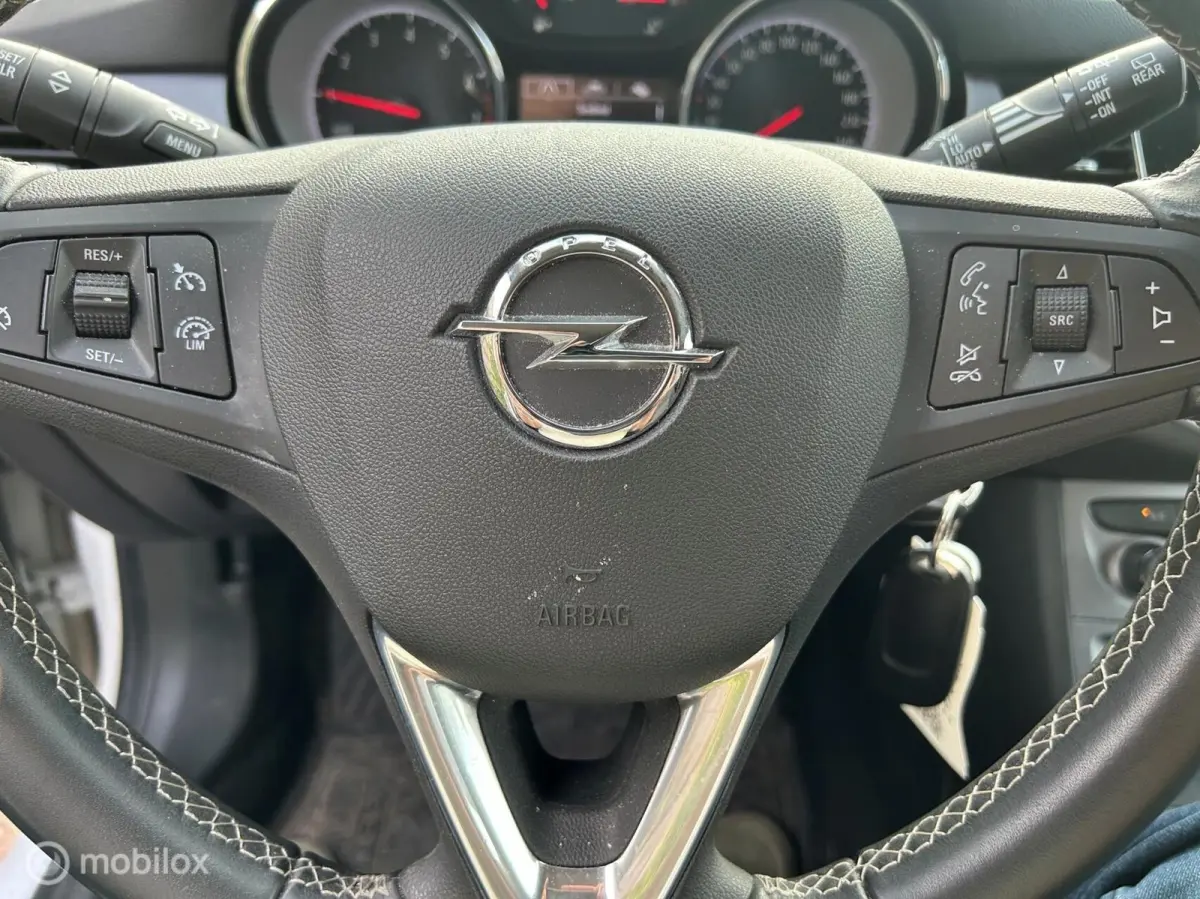 1.2 Elegance Navigatie / LM velgen 74kw