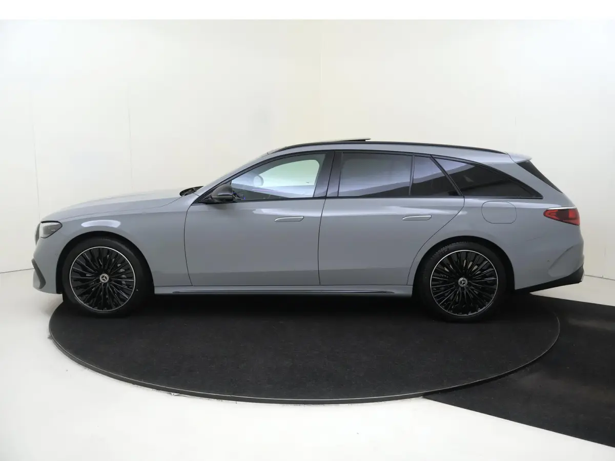 300 e Sport Edition Premium Plus - Nappa Leder - Rijassistentiepakket Plus - Luchtvering - 20 Inch - Carplay