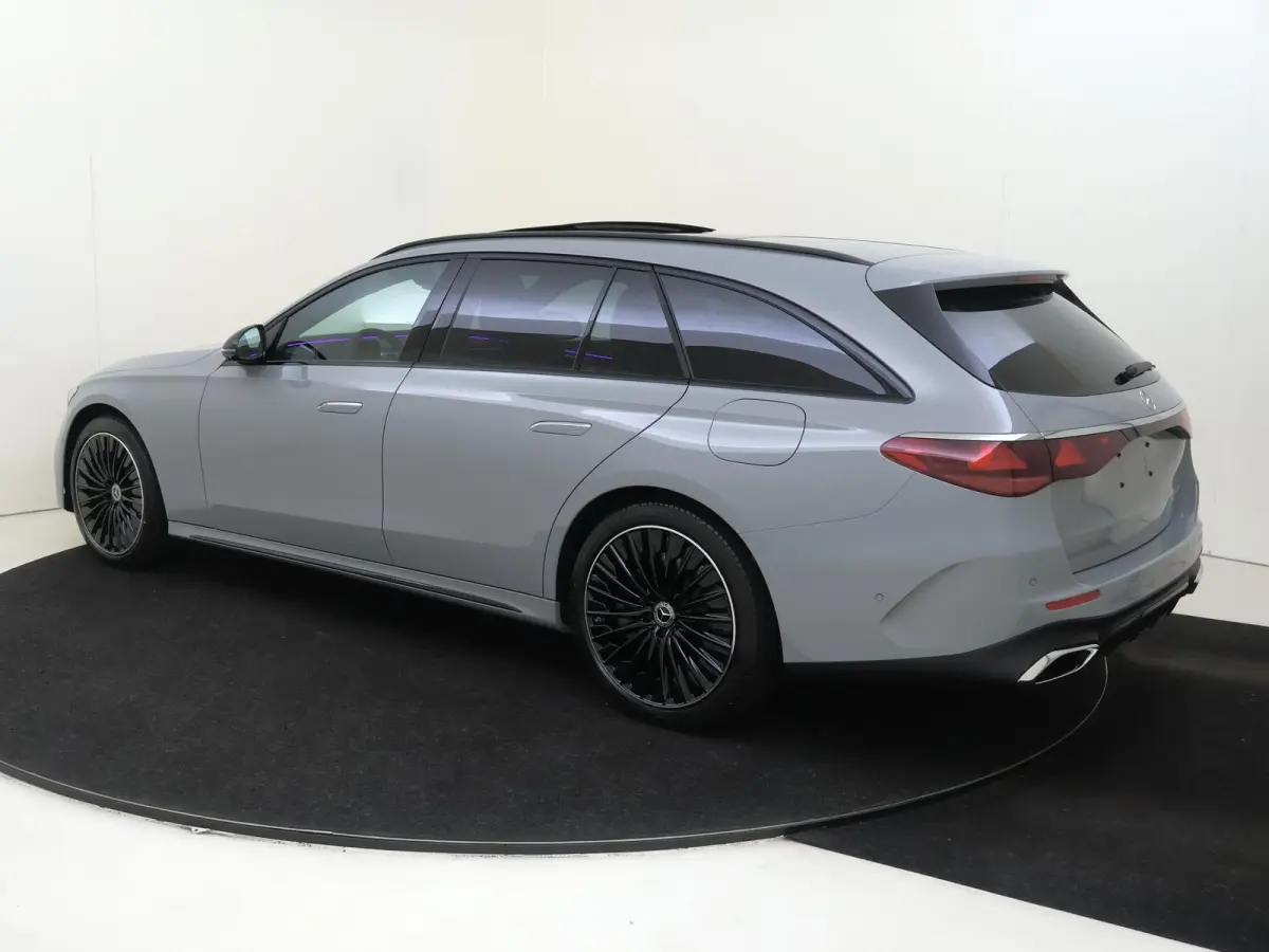 300 e Sport Edition Premium Plus - Nappa Leder - Rijassistentiepakket Plus - Luchtvering - 20 Inch - Carplay