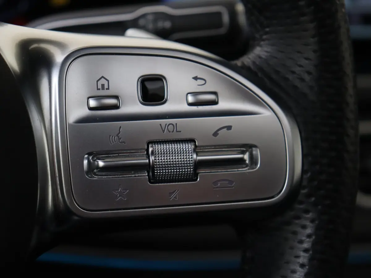 350 e 4MATIC Premium / Panoramadak/ Burmester/ 21 inch/ AIRMATIC/ Night/ Leder