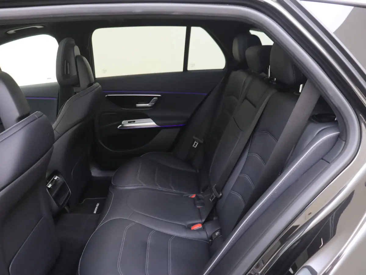 300 e Sport Edition Panoramadak / Superscreen / Memory Seats / 360 Camera / Privacy Glass / Stoelventilatie + Verwarming /