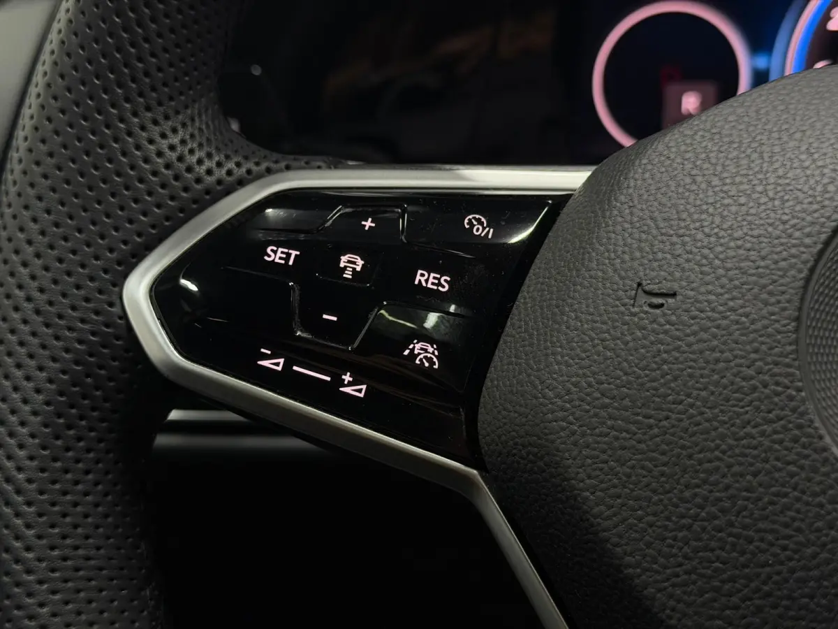 2.0 TSI GTI HUD|Pano|Harman|Keyless|Camera|IQ