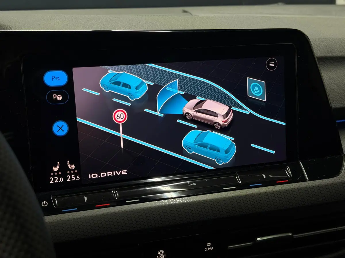 2.0 TSI GTI HUD|Pano|Harman|Keyless|Camera|IQ