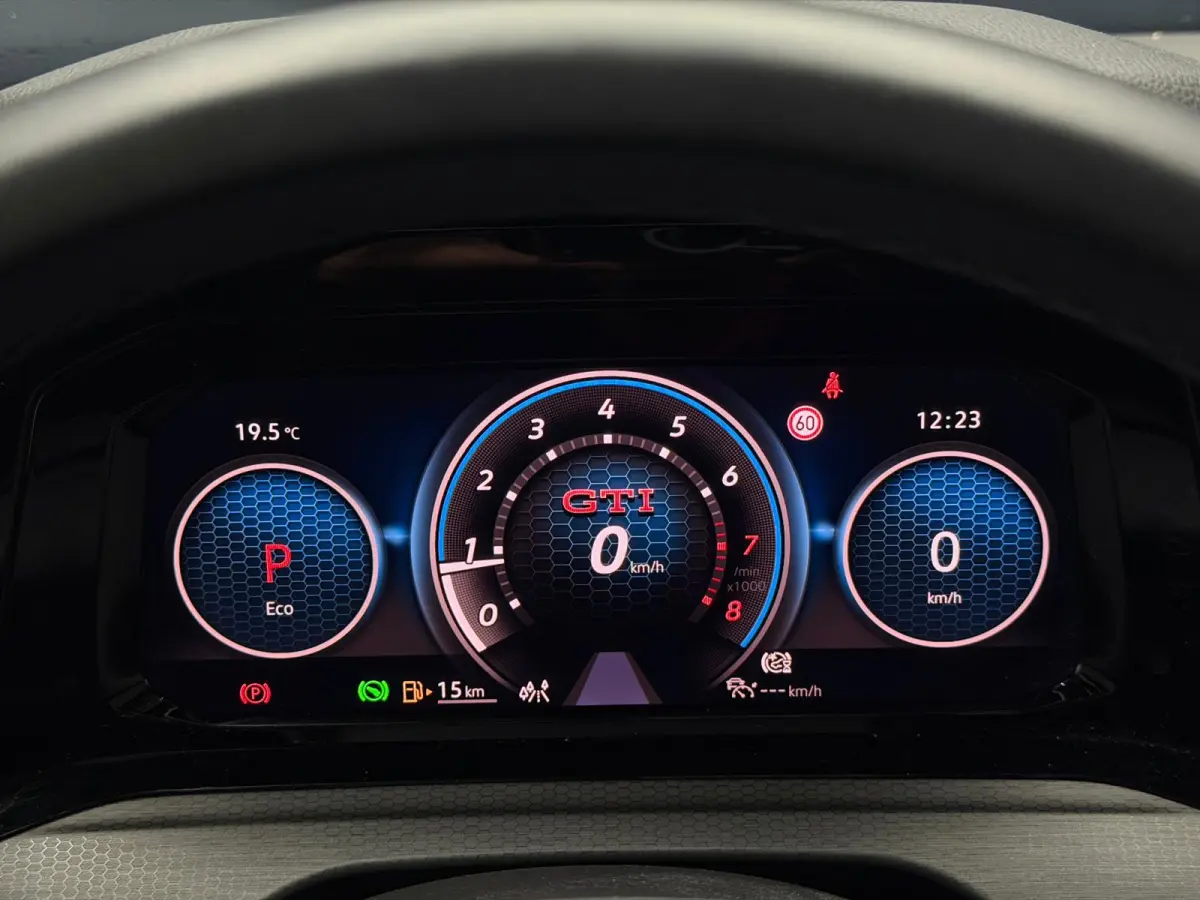 2.0 TSI GTI HUD|Pano|Harman|Keyless|Camera|IQ