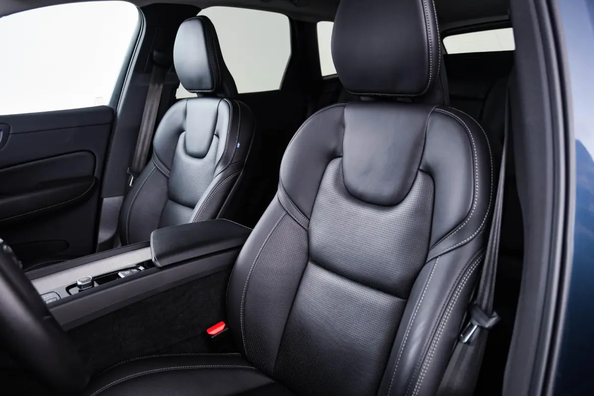2.0 T6 Plug-in hybrid AWD Inscription Trekhaak - Panoramadak - Adaptieve Cruise Contol - Head up - Harman Kardon - Stoelmassage - Elektrisch verstelbare/verwarmde stoelen -