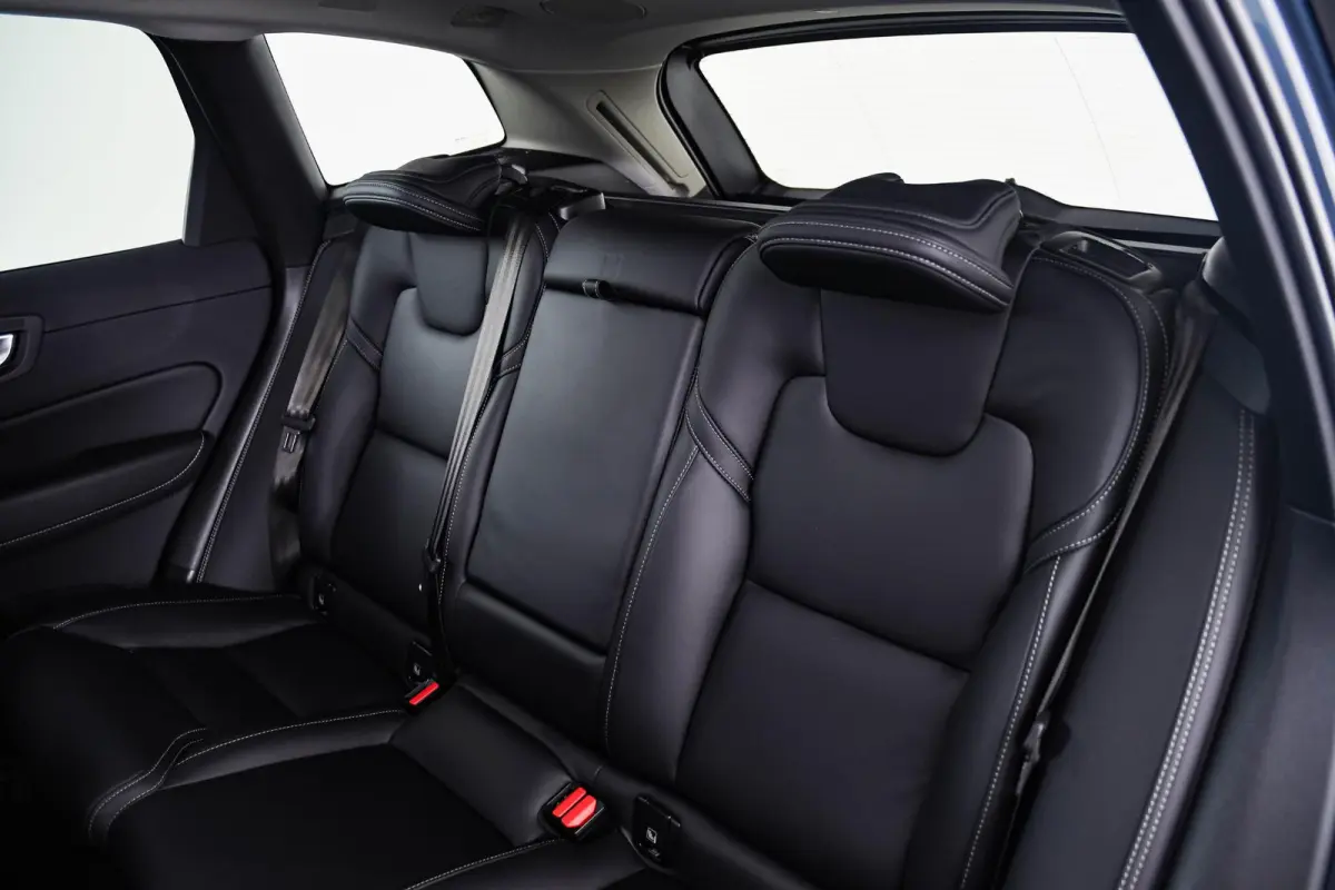 2.0 T6 Plug-in hybrid AWD Inscription Trekhaak - Panoramadak - Adaptieve Cruise Contol - Head up - Harman Kardon - Stoelmassage - Elektrisch verstelbare/verwarmde stoelen -