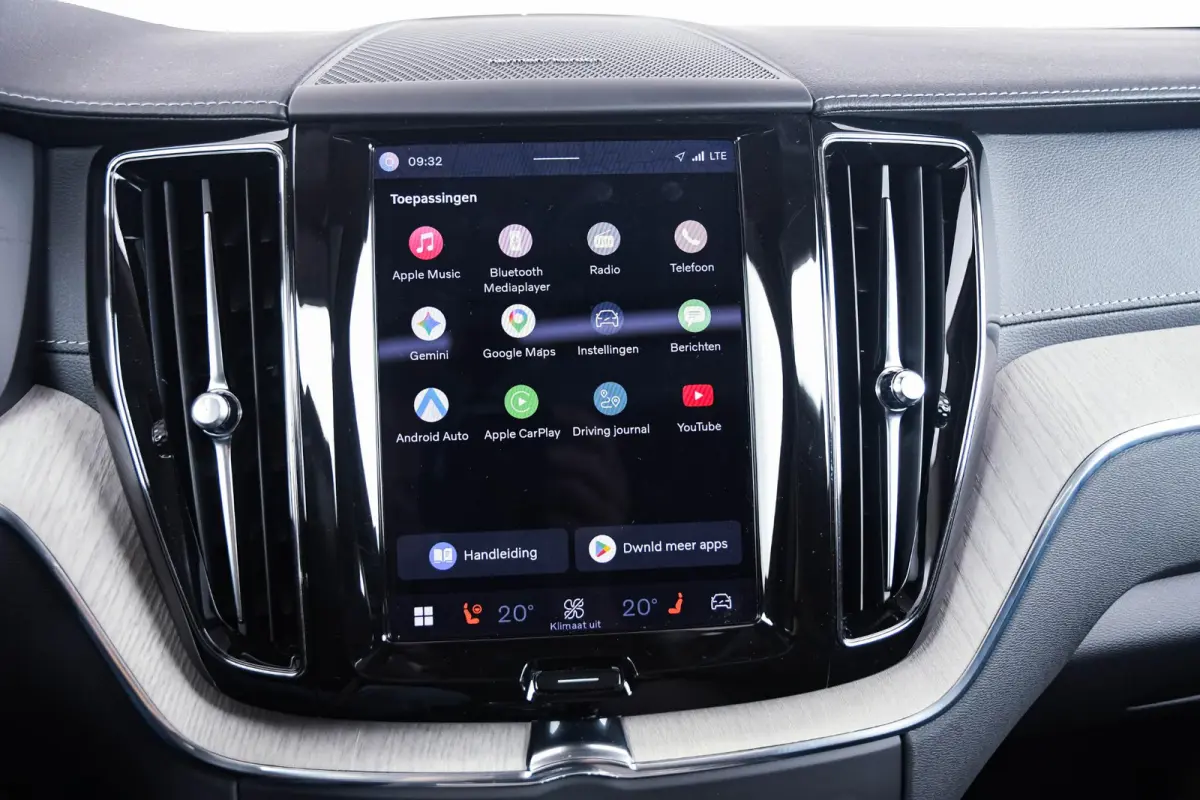 2.0 T6 Plug-in hybrid AWD Inscription Trekhaak - Panoramadak - Adaptieve Cruise Contol - Head up - Harman Kardon - Stoelmassage - Elektrisch verstelbare/verwarmde stoelen -