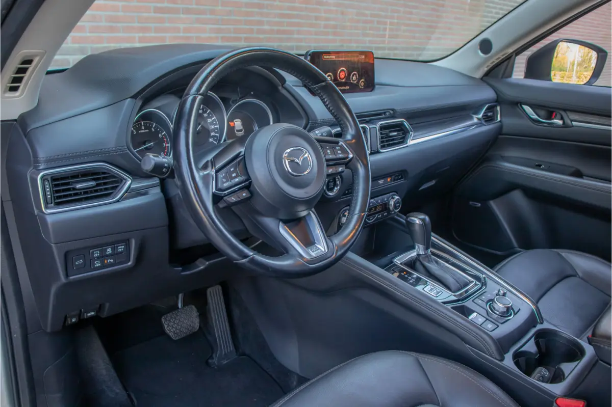 2.5 SkyActiv-G Exclusive-Line 4WD, 360 Camera, Adaptive Cruise, Trekhaak, Leder, Head-up, Memory, Stoel & Stuurverwarming.