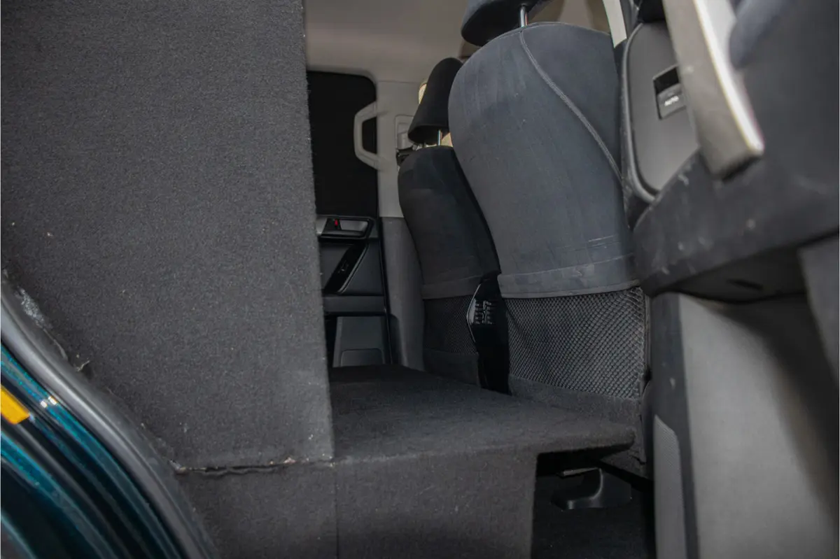 2.8 D-4D-F Blind Van, 107.000km NAP, Camera, DAB+, Keyless, Trekhaak, Navigatie, LED.