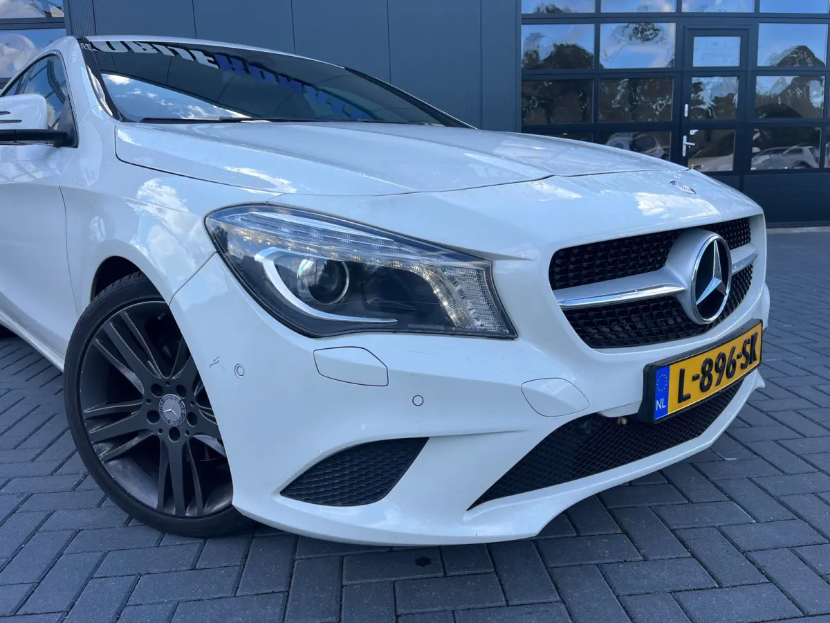 180 Edition Ambition Xenon/Stoelverwarming/Led/Cruise/Camera