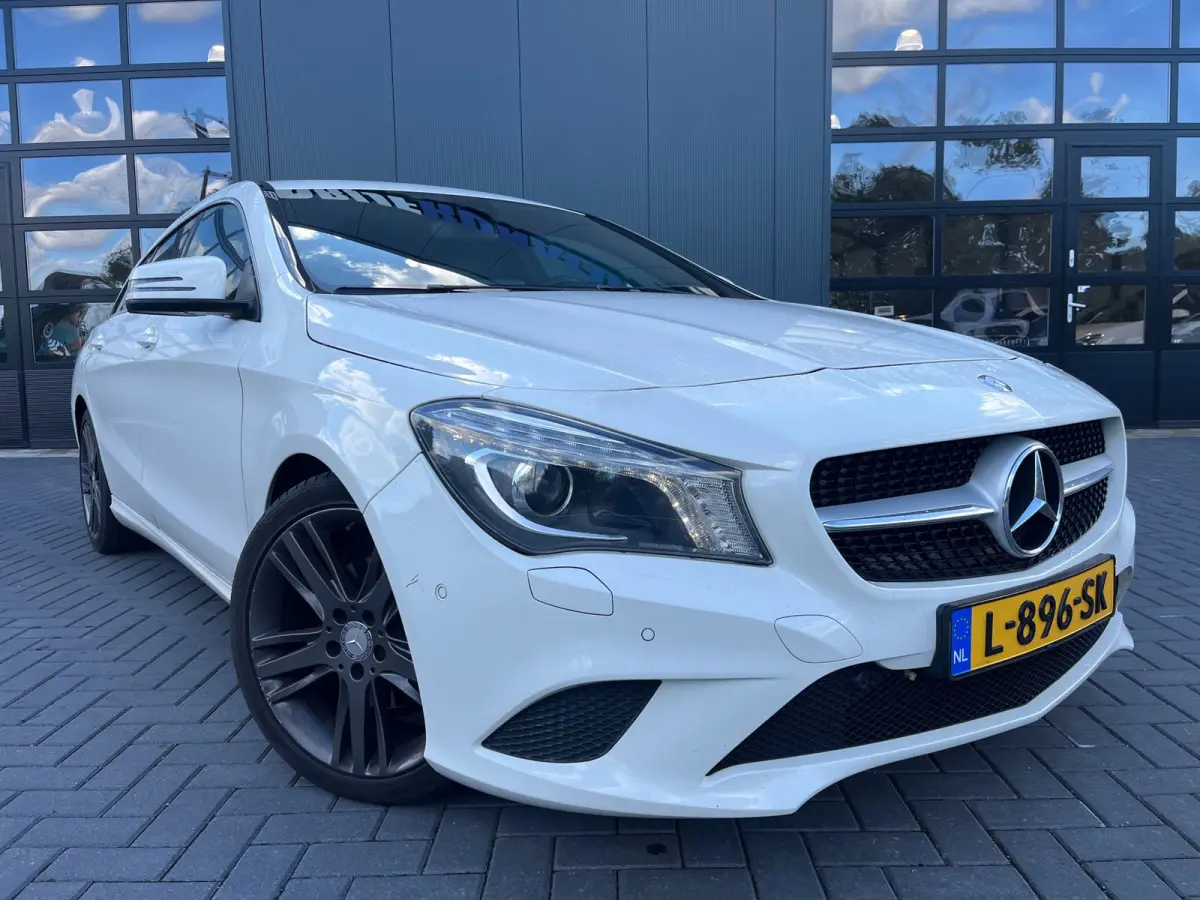 180 Edition Ambition Xenon/Stoelverwarming/Led/Cruise/Camera