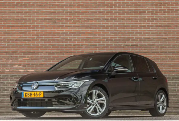 1.5 eTSI R-Line, Stoel & Stuurverwarming, Navigatie, Alcantara, Adaptive Cruise, Carplay, PDC.