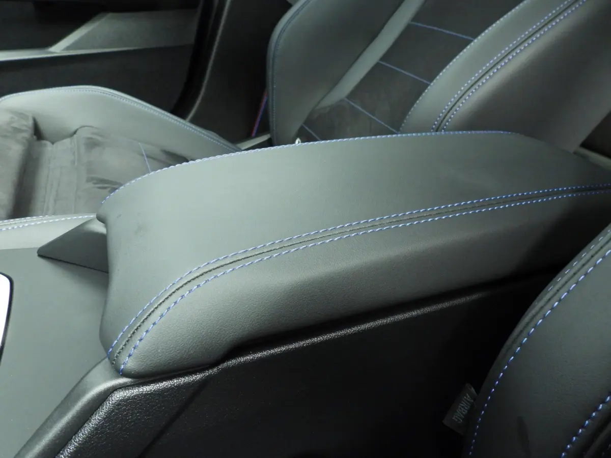 5-deurs M135 xDrive | M-Sportpakket | LED | Navigatie | Active cruise | Sportstoelen | Elektr. zetels | DAB | Harman-kardon sound | Alu 19 inch