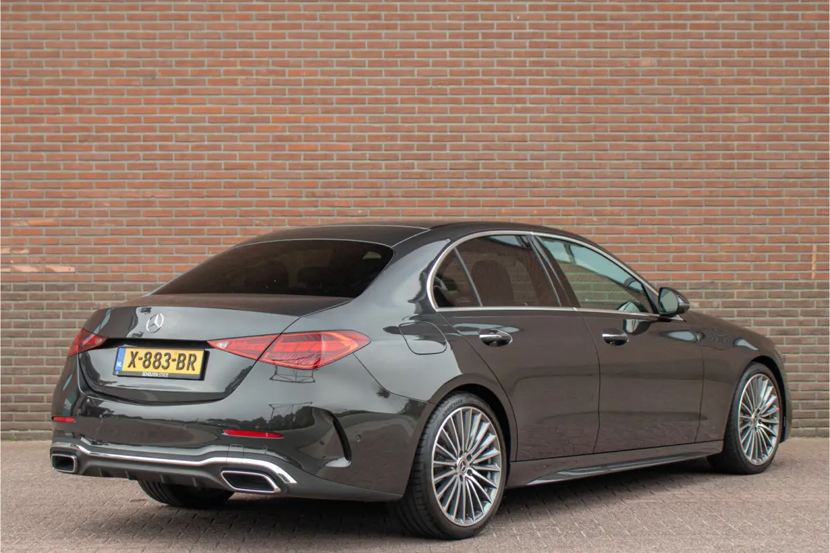 180 AMG Line, Origineel NL, 360 Camera, Memory, Augmented Reality, Leder, Keyless, Sfeerverlichting.