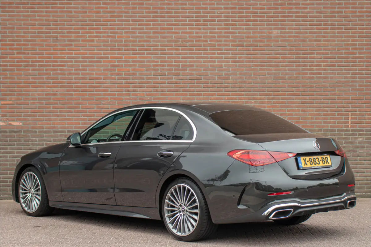 180 AMG Line, Origineel NL, 360 Camera, Memory, Augmented Reality, Leder, Keyless, Sfeerverlichting.