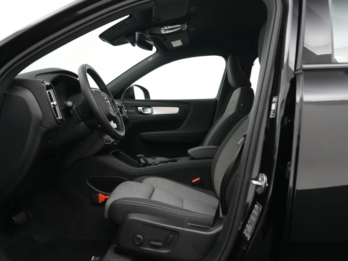 B4 Plus Dark | Harman/Kardon | Adaptive Cruise | BLIS | Trekhaak | Camera | Elek Stoel | Keyless Entry