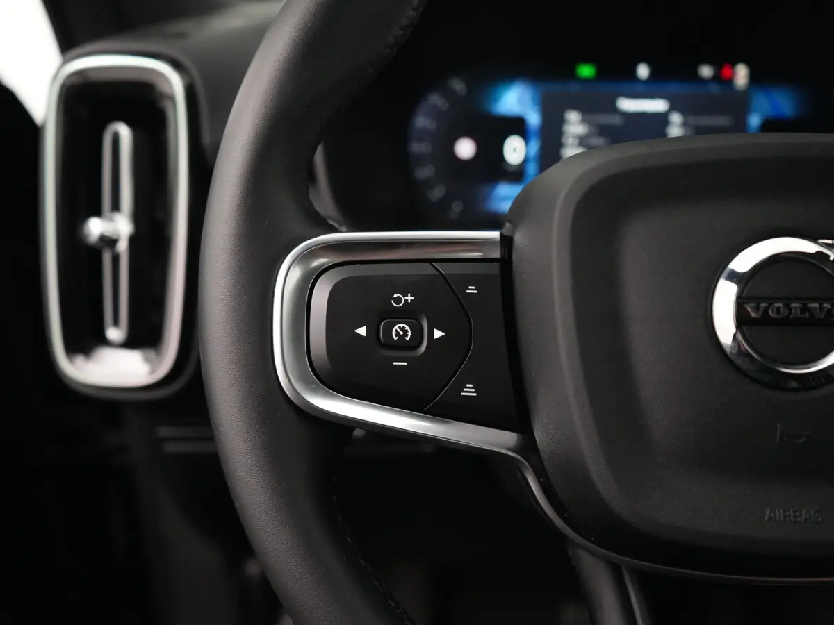 B4 Plus Dark | Harman/Kardon | Adaptive Cruise | BLIS | Trekhaak | Camera | Elek Stoel | Keyless Entry