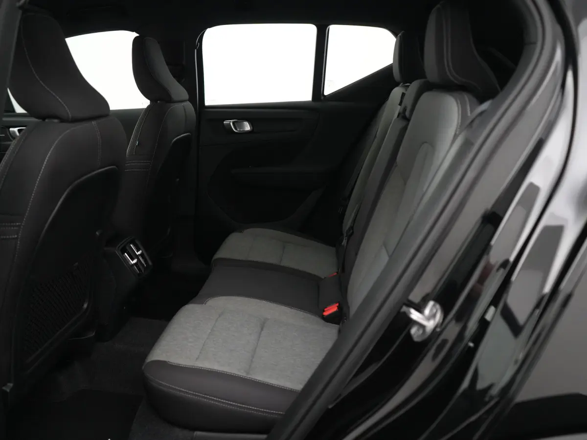B4 Plus Dark | Harman/Kardon | Adaptive Cruise | BLIS | Trekhaak | Camera | Elek Stoel | Keyless Entry