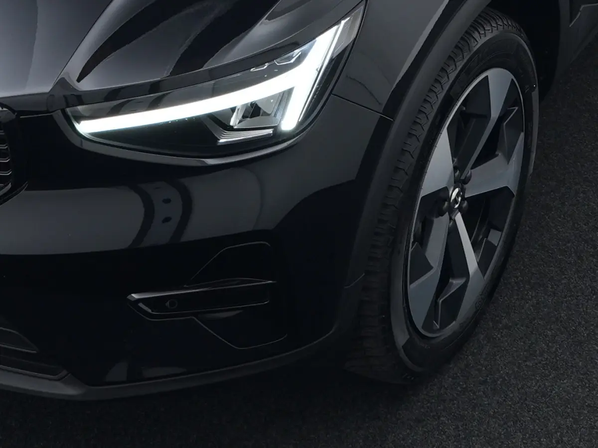 B4 Plus Dark | Harman/Kardon | Adaptive Cruise | BLIS | Trekhaak | Camera | Elek Stoel | Keyless Entry