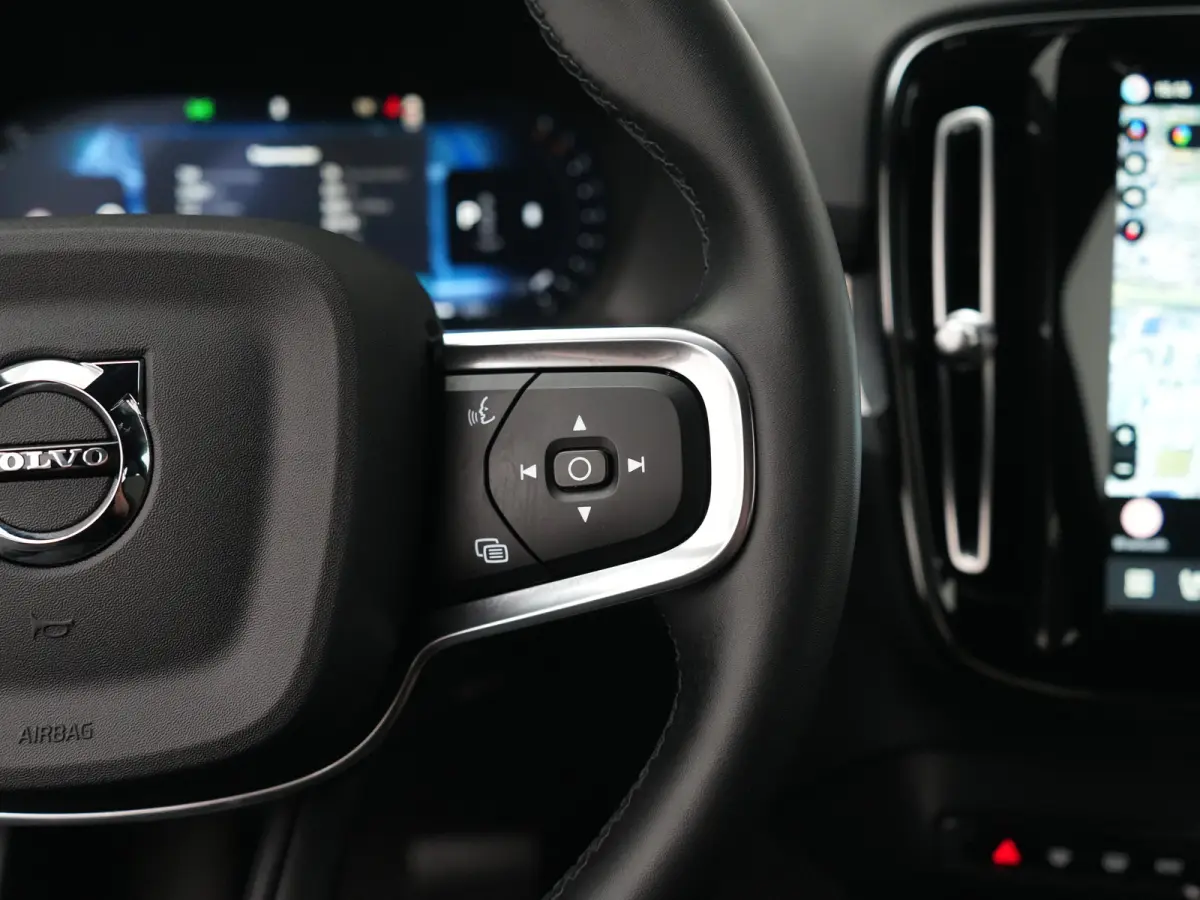 B4 Plus Dark | Harman/Kardon | Adaptive Cruise | BLIS | Trekhaak | Camera | Elek Stoel | Keyless Entry