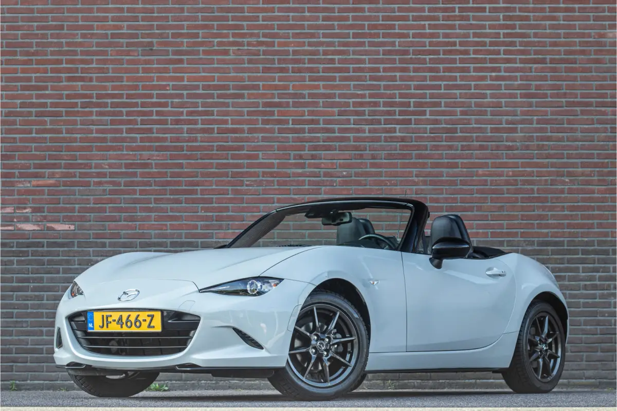 1.5 SkyActiv-G GT-M, 1e eigenaar, 71.000km NAP, Carplay, Leder, Navigatie, Keyless, PDC, Stoelverwarming, DAB+.