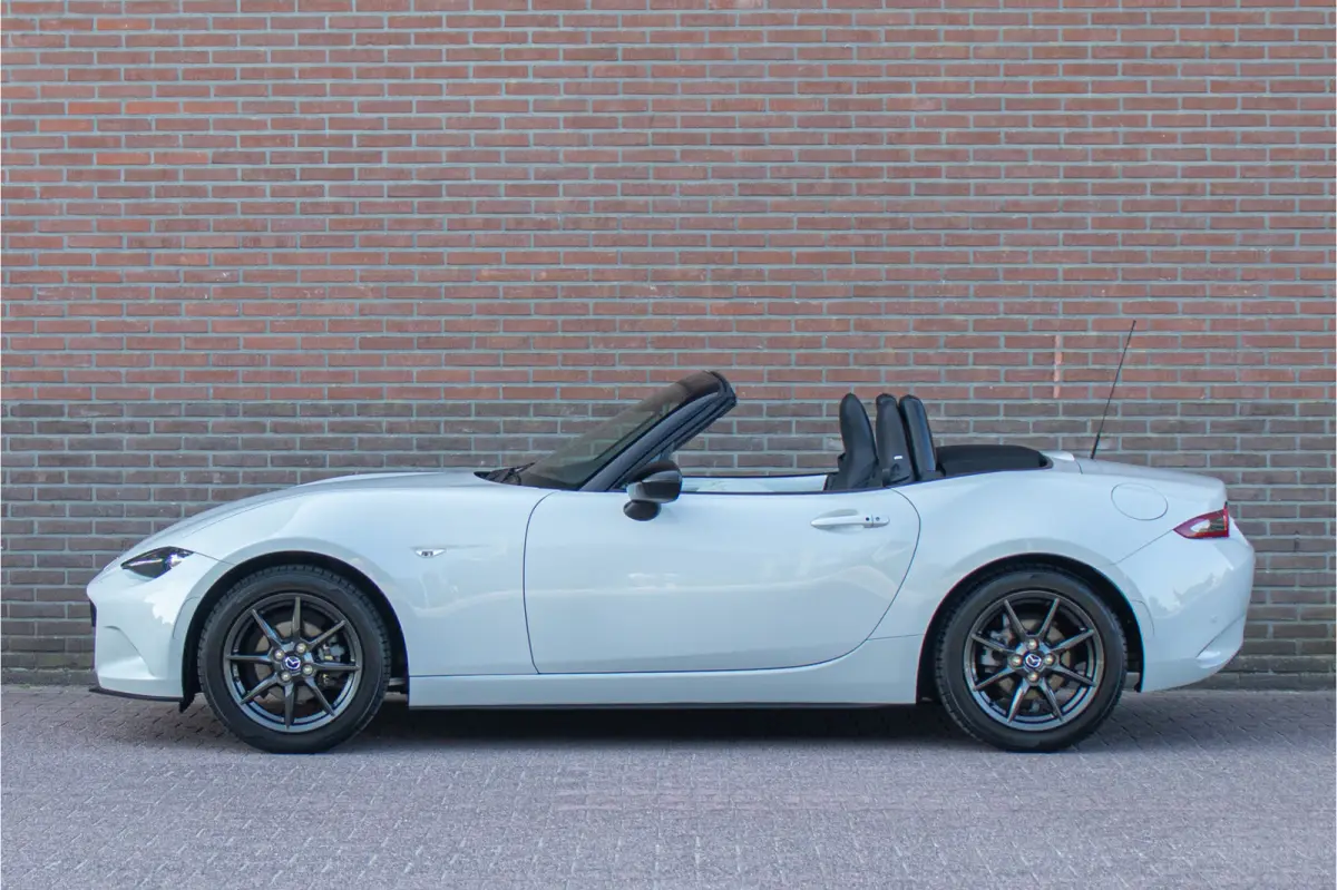 1.5 SkyActiv-G GT-M, 1e eigenaar, 71.000km NAP, Carplay, Leder, Navigatie, Keyless, PDC, Stoelverwarming, DAB+.