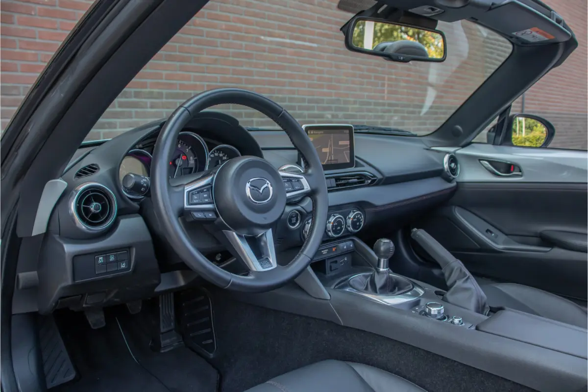 1.5 SkyActiv-G GT-M, 1e eigenaar, 71.000km NAP, Carplay, Leder, Navigatie, Keyless, PDC, Stoelverwarming, DAB+.