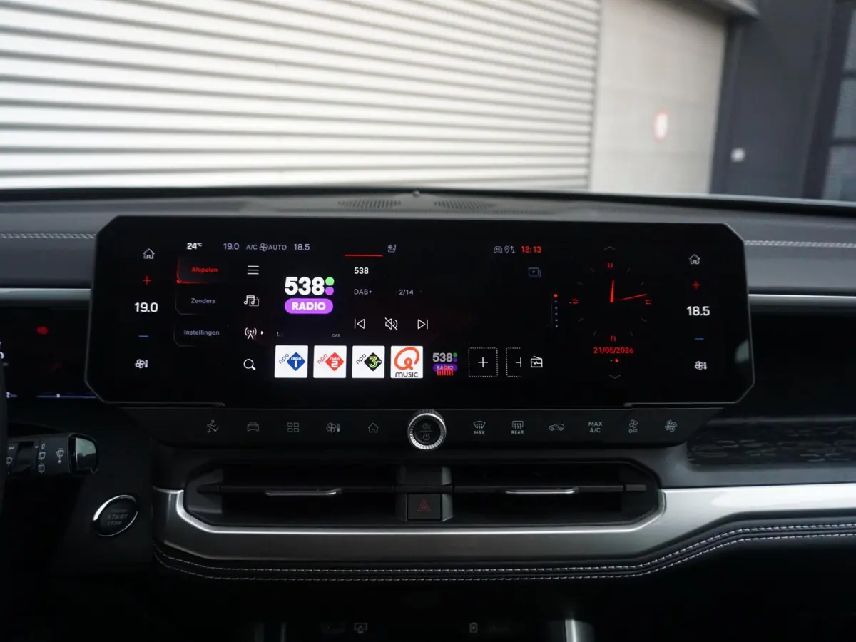 First Edition 74 kWh | Actieprijs* | Adapt. Cruise | Camera | Carplay | 20" | Elektr. A-Klep | Navi | Winter Pack | Schuif/Kanteldak | Premium Pack | Conv. Pack | Warmtepomp