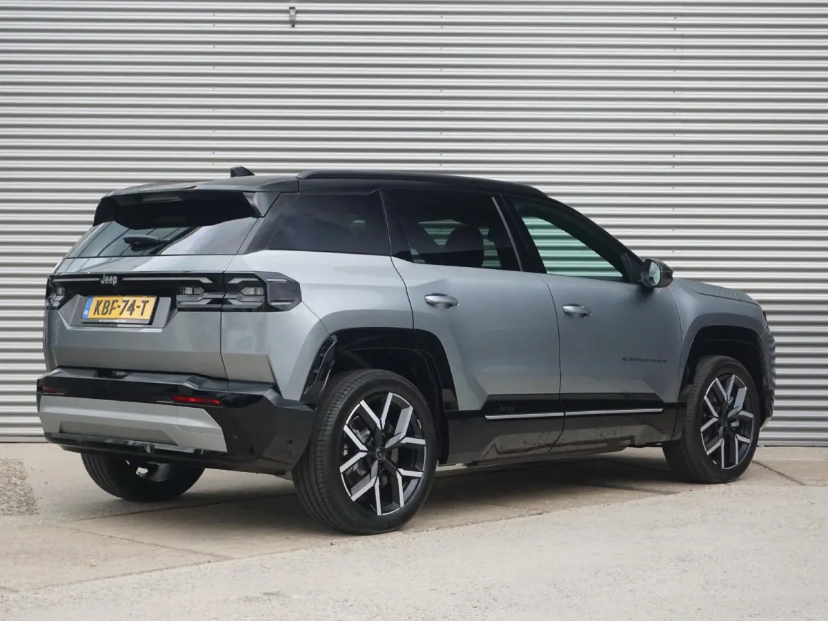 First Edition 74 kWh | Actieprijs* | Adapt. Cruise | Camera | Carplay | 20" | Elektr. A-Klep | Navi | Winter Pack | Schuif/Kanteldak | Premium Pack | Conv. Pack | Warmtepomp