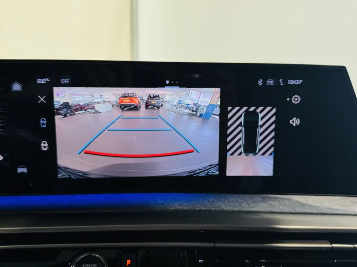1.2 Hybrid 136 GT | Camera | Navigatie | Climate control | Apple Carplay/Android Auto